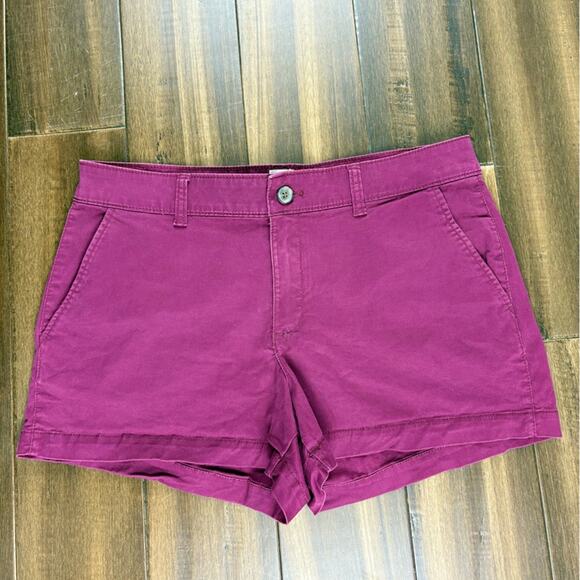 GAP Low Rise Purple Magenta Shorts 3" Inseam size 8 chino Pockets Belt Loops - Picture 1 of 8